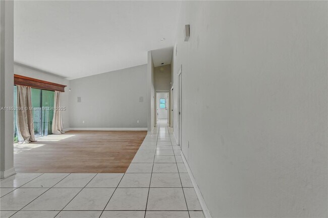 Building Photo - 17900 SW 77th Ave