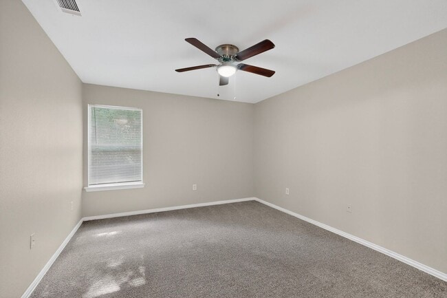 Building Photo - Charming 4-Bedroom Home on Quiet Cul-de-Sac | Move-In Ready | Deposit Alternative Available