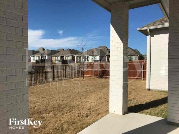 Building Photo - 816 Hollett Ct