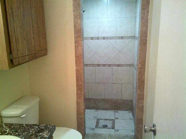 Building Photo - 6812 NW Willow Creek Dr