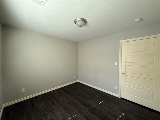 Building Photo - 705 S Binkley St