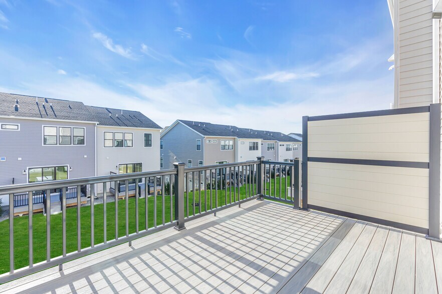 Deck - 6 Augustus Dr