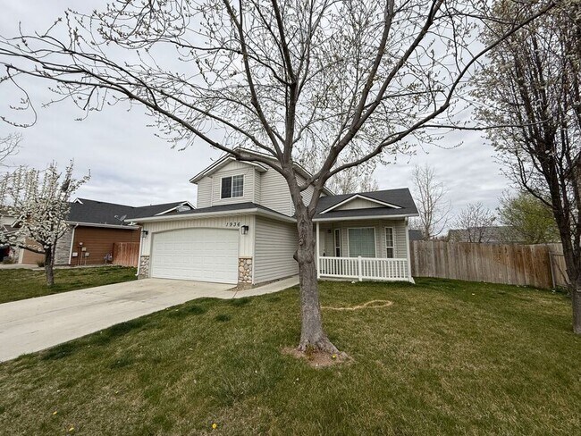 Building Photo - 1936 W Crown Pointe Ave