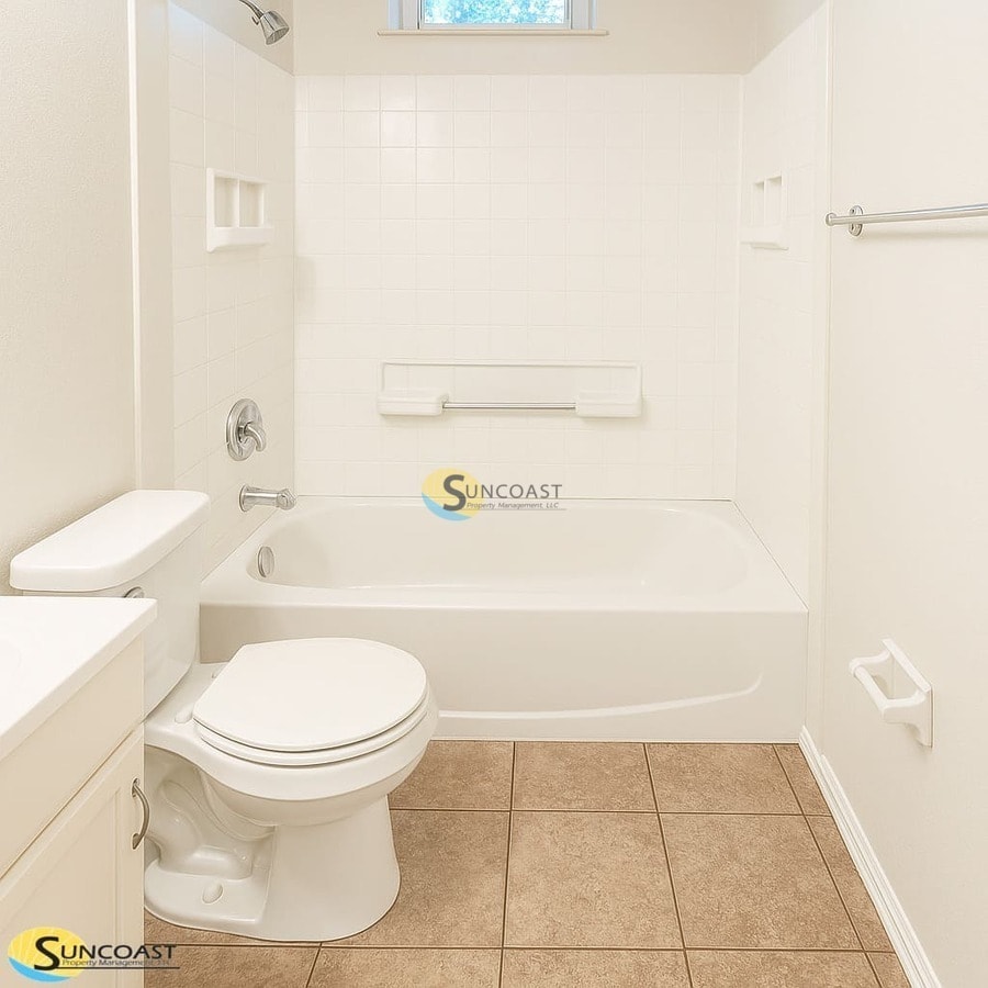 Building Photo - 1291 Randolph St