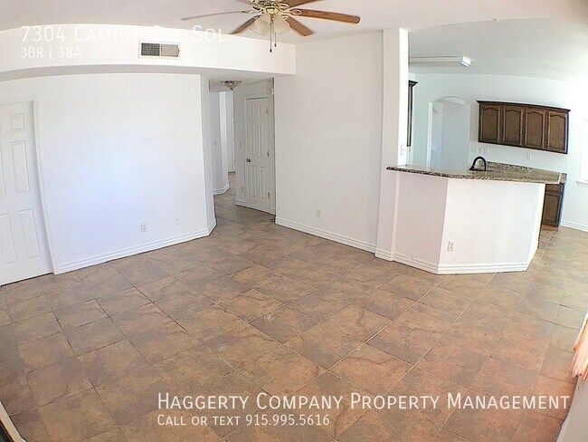 Building Photo - West El Paso 3 bed with Pool!