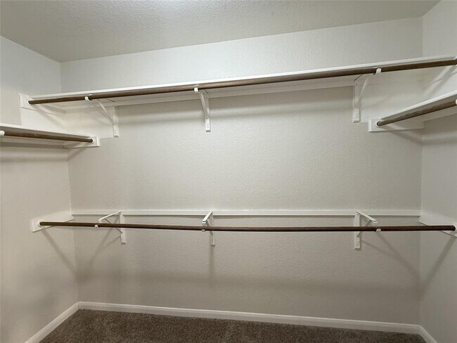 Building Photo - 5639 Taylorcrest Dr