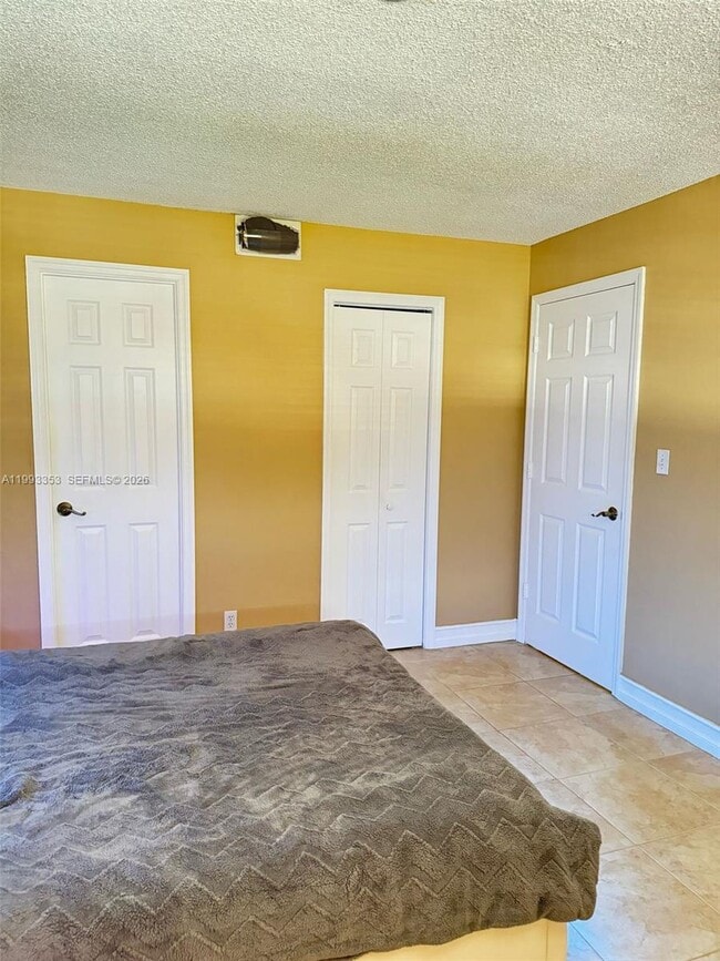 Building Photo - 1300 Moffett St