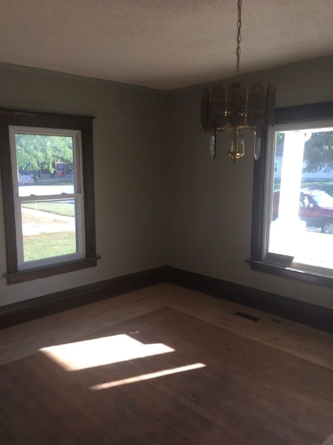 Building Photo - 57 Mulberry St