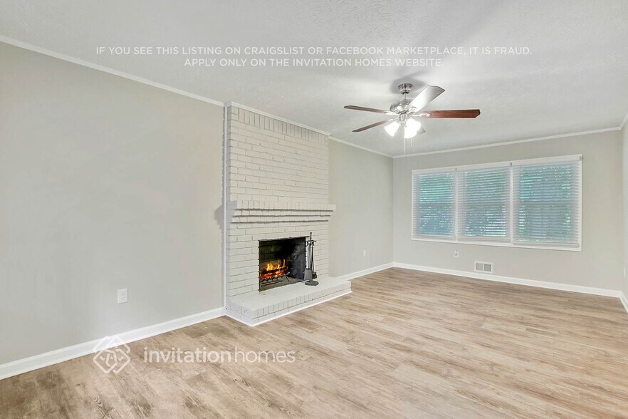 Building Photo - 5747 Woodland Dr