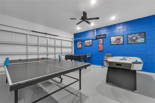 Building Photo - 16635 Palm Spring Dr