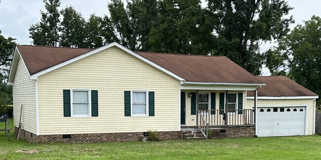 Primary Photo - 8813 US-64