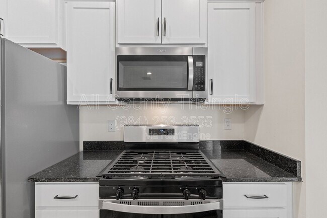 Building Photo - 1176 Channel Drop Dr