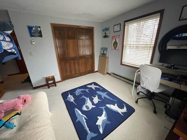 Building Photo - Woburn Townhouse| 2 Bed 1.5 Bath| Availabl...