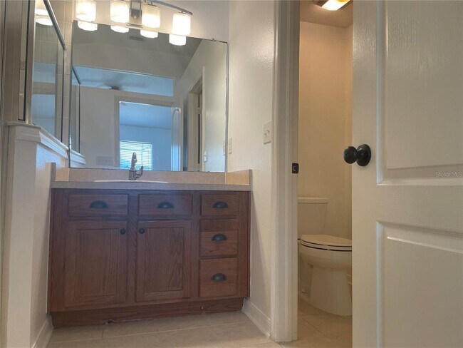 Building Photo - 6117 Gentle Ben Cir