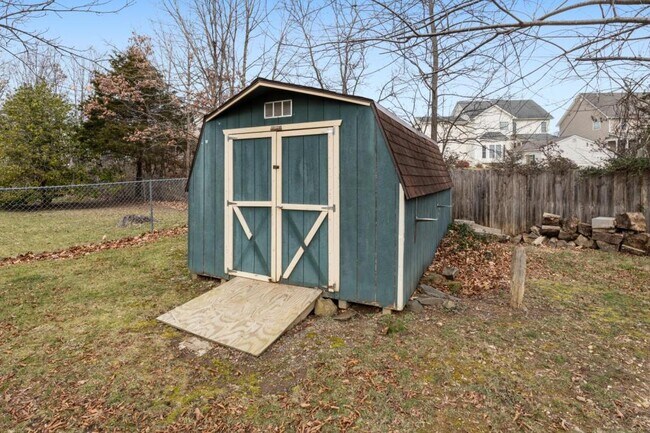 Building Photo - 359 Montgomery Cir