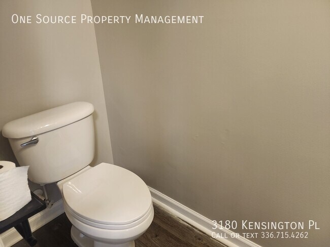 Building Photo - 3180 Kensington Pl