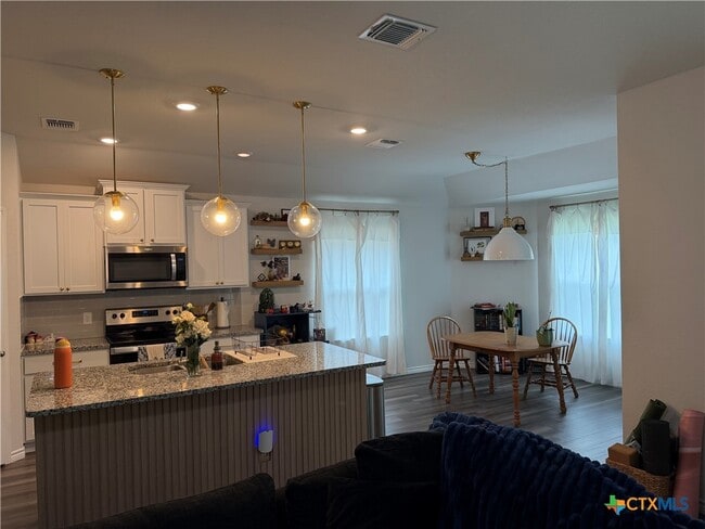 Building Photo - 5630 Baffin Ln