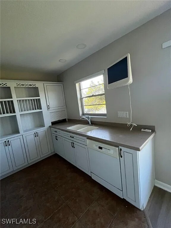 Building Photo - 6824 Sandtrap Dr N