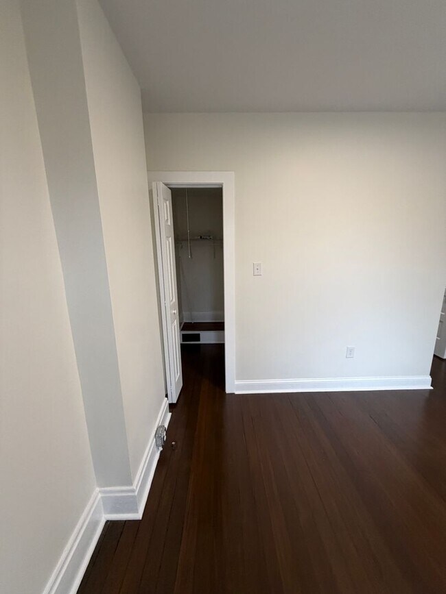 Building Photo - Rare 2-Full Bath Find: Pristine Renovation with Designer En-Suite & Granite