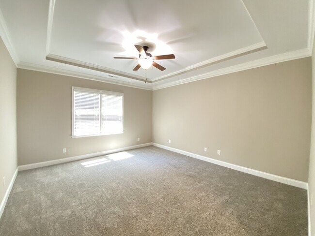 Building Photo - 181 Fairfax Dr