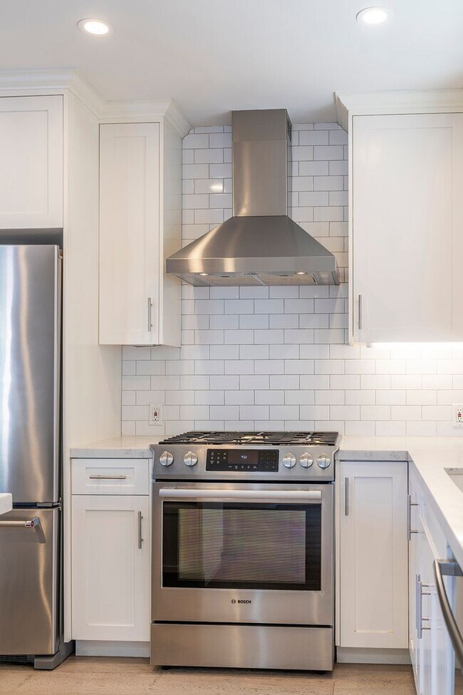 Building Photo - Warm & Inviting Venice Beach Rental Home!