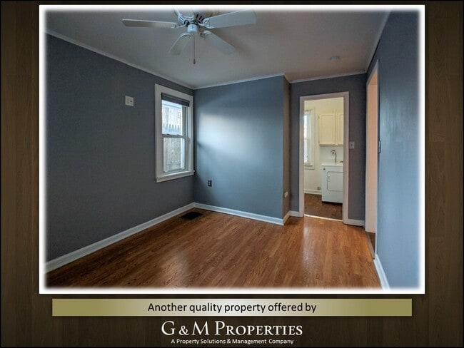 Building Photo - 1 Br, Pet Friendly, Single Family Home Available Now in Greece NY!