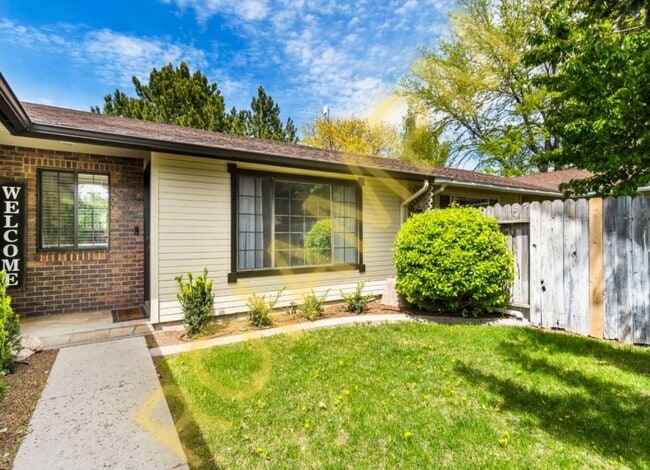 Building Photo - Charming 3-Bed 2-Bath House in Twin Falls