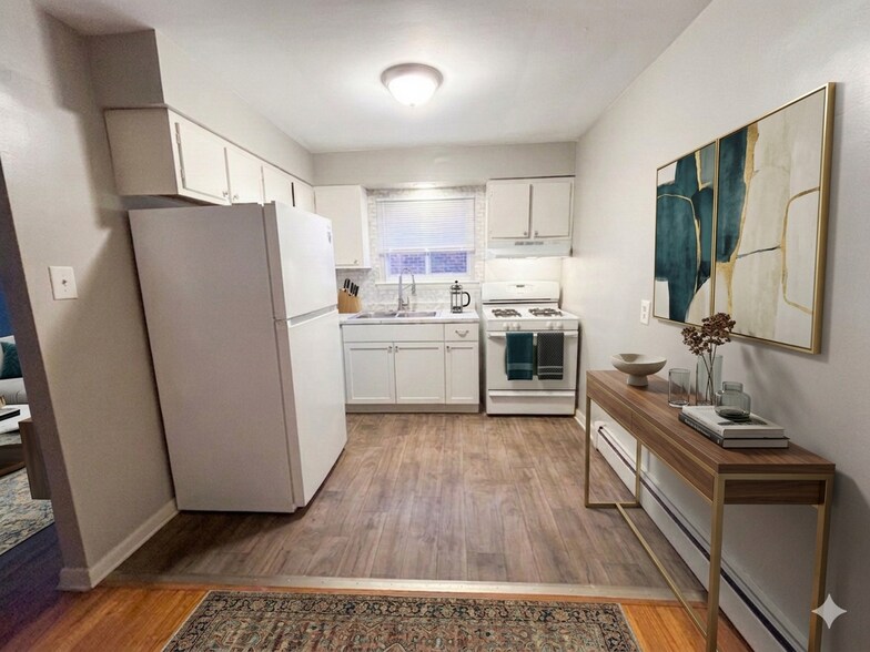 Building Photo - 6007 N Camac St