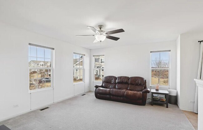 Building Photo - 1147 Piccolo Ln