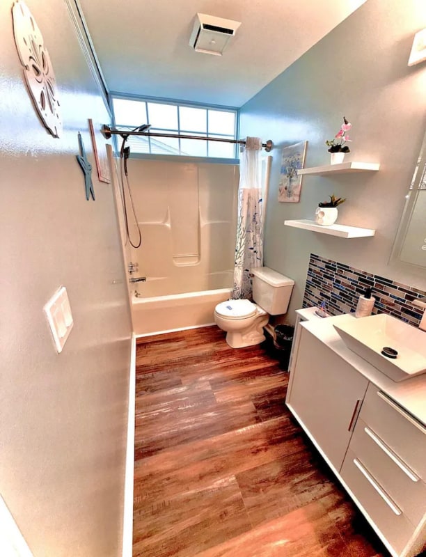 Building Photo - 2258 Huntingdon Dr