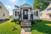 Building Photo - 896 Indian Trail