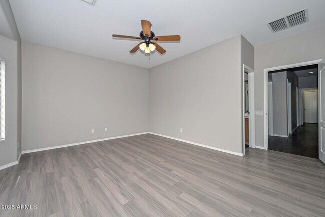 Building Photo - 17149 W Saguaro Ln