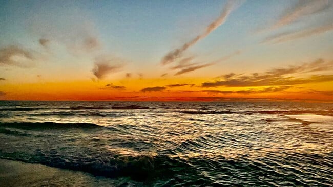 Building Photo - 110 E Blue Crab Loop