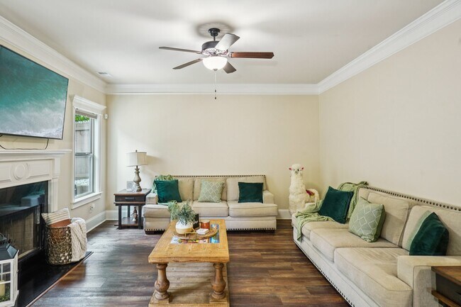 Building Photo - 115 Village Park Dr