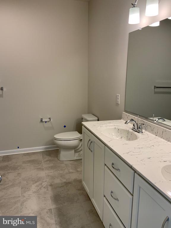 Building Photo - 206 Pound Ln