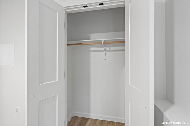 Building Photo - 12378 Lake St