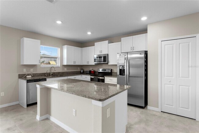 Building Photo - 7109 Paradise Island Ct