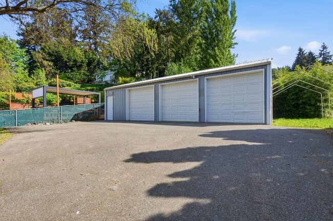 Building Photo - 5bd/3ba Kirkland Home