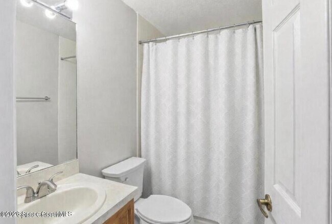 Building Photo - 1196 Goldenrod Cir NE