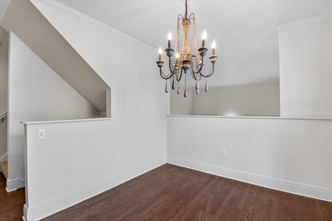 Building Photo - 417 S Ashley St