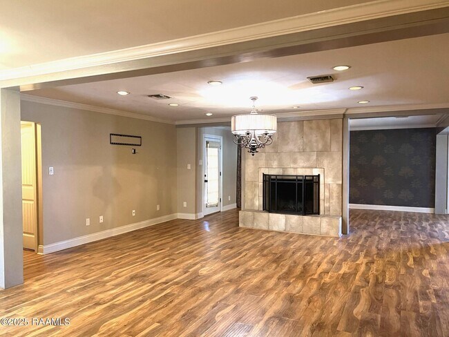 Building Photo - 109 Sharpsburg Dr