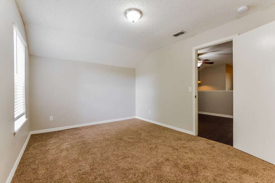 Building Photo - 1266 Sheeler Hills Dr