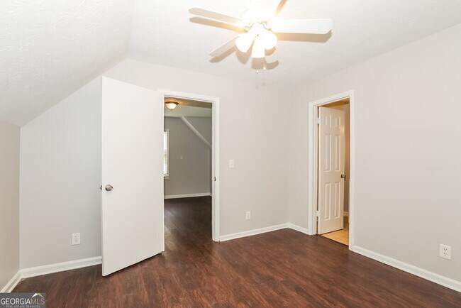 Building Photo - 672 Almand Branch Rd SE