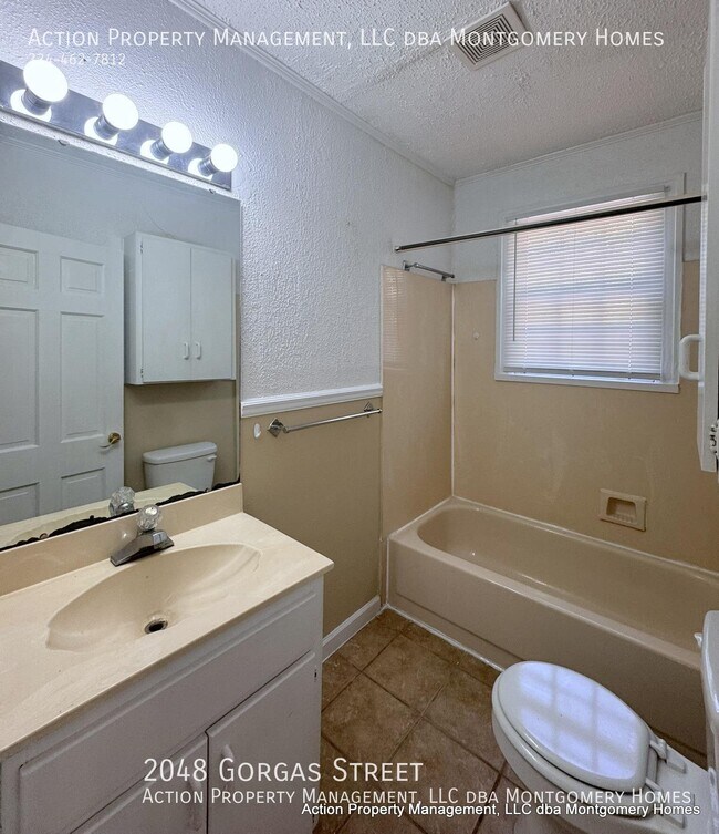 Building Photo - 2048 Gorgas St