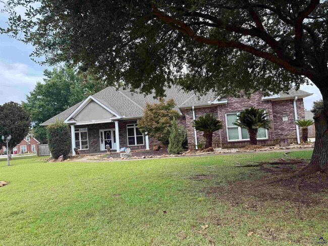 Building Photo - 104 Montview Way