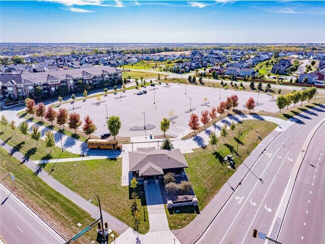 Building Photo - 143X Nutmeg Cir