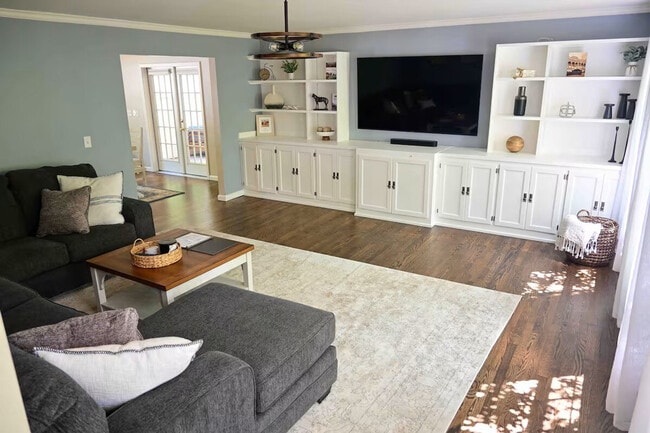 Building Photo - 184 Ruggles Rd