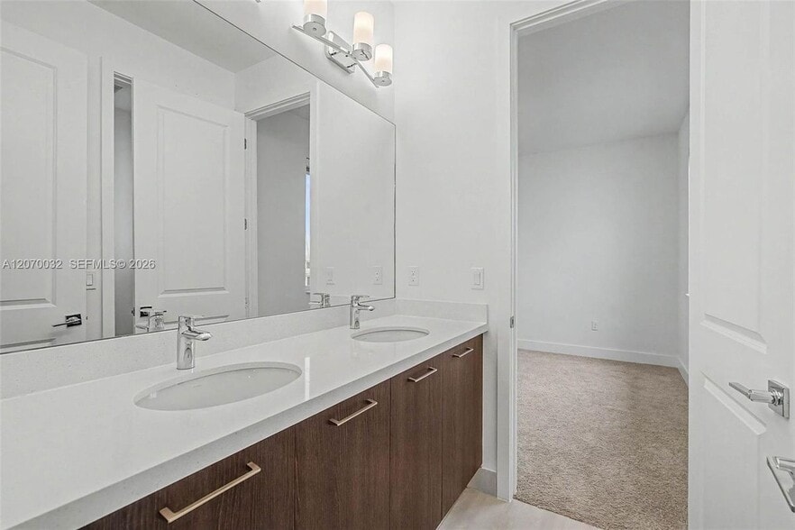 Building Photo - 2440 SW 122nd Ter