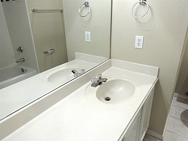 Building Photo - 729 Turnstone Dr