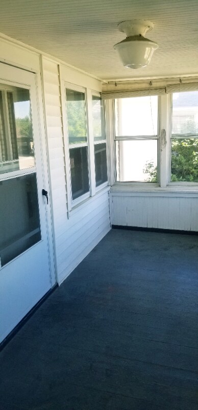 Building Photo - 3509 Elm Ave SE